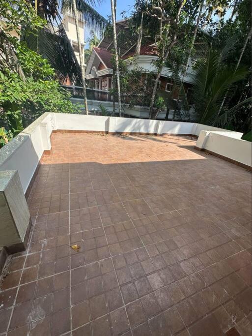 Home At Guruvayur 2 Ac Room,1 Single Bed,Kitchen Extérieur photo