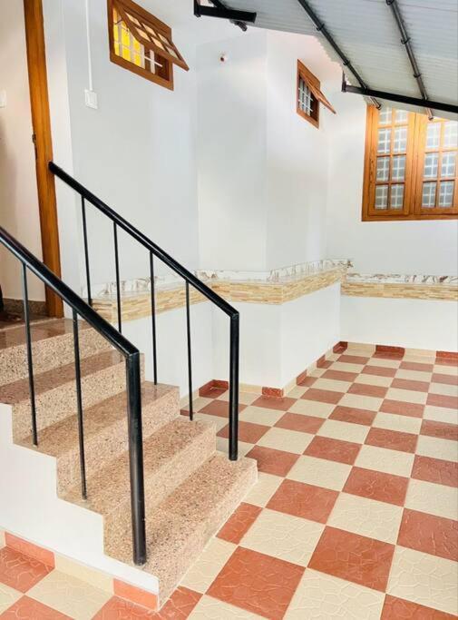Home At Guruvayur 2 Ac Room,1 Single Bed,Kitchen Extérieur photo