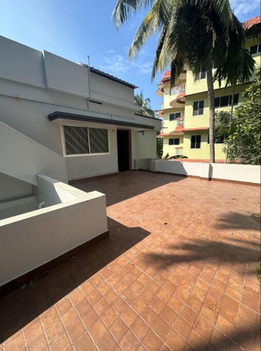 Home At Guruvayur 2 Ac Room,1 Single Bed,Kitchen Extérieur photo
